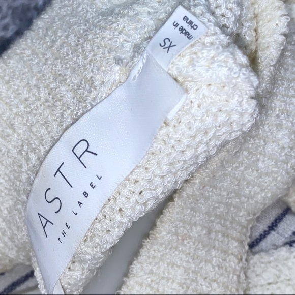 ASTR Knit Choker Neckline Keyhole Back XS Y2K Cream Longline Sweater Vest - Picture 13 of 13